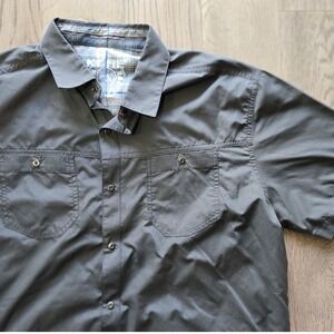 Kuhl Stealth Short Sleeve Button Down Shirt Charcoal Grey Mens Large